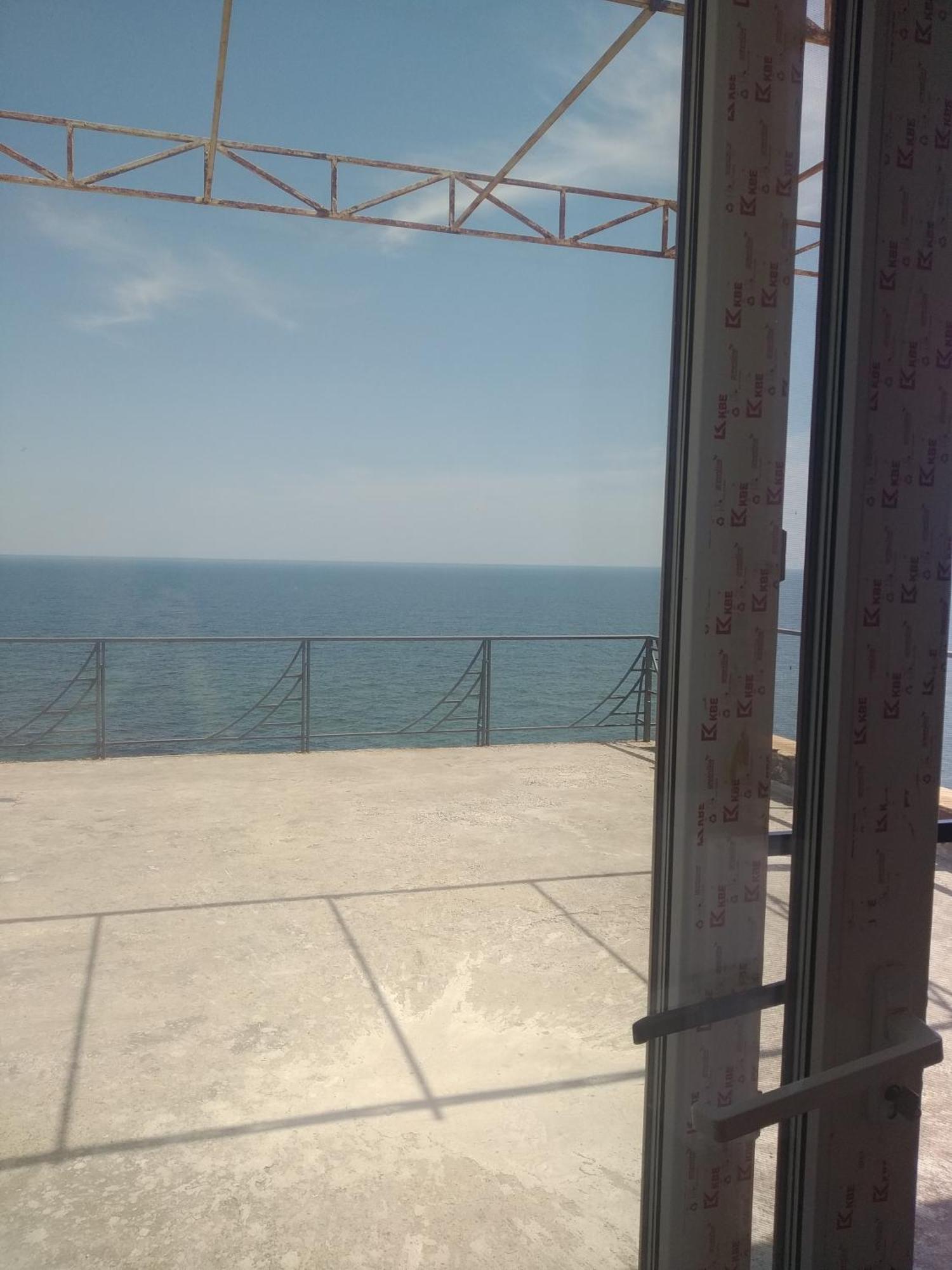 Аппартаменты Студия Первая Линия У Моря В Совиньоне Odesa Cameră foto